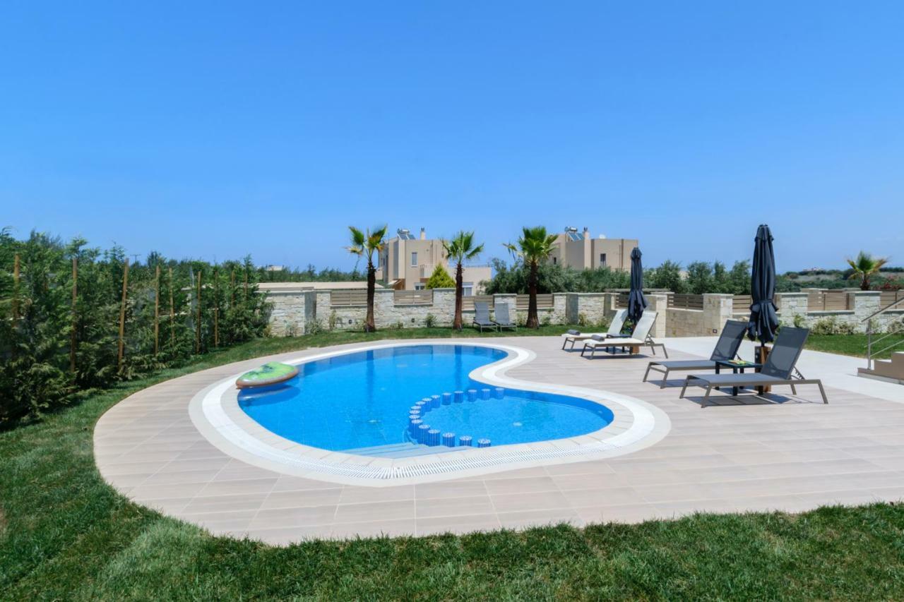Villa Thalia Stalos Bagian luar foto
